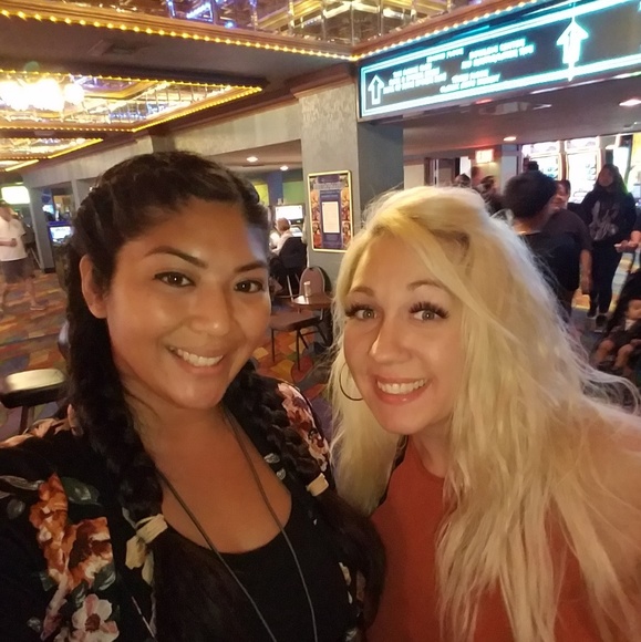 Meet your Posher, Crystal - Picture 3 of 4